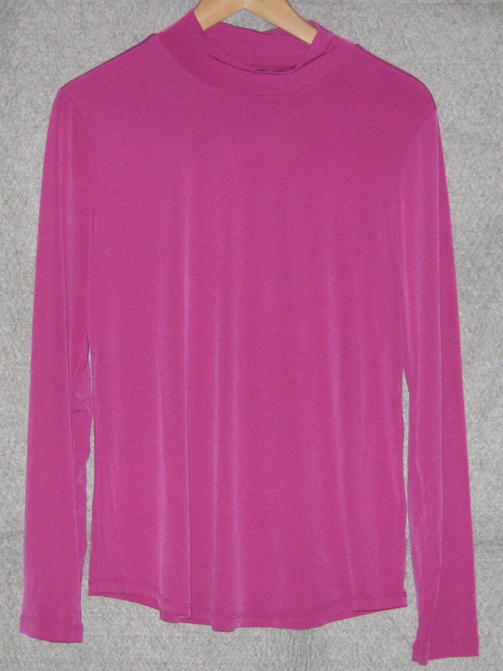 Susan Graver Liquid Knit Mock Neck Top Magenta Sz L